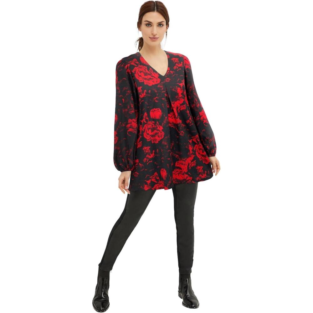 image:imageellos Plus Size Inverted Pleat Textured Knit Tunic with Blouson SleevesBlack Vivid Red Floral